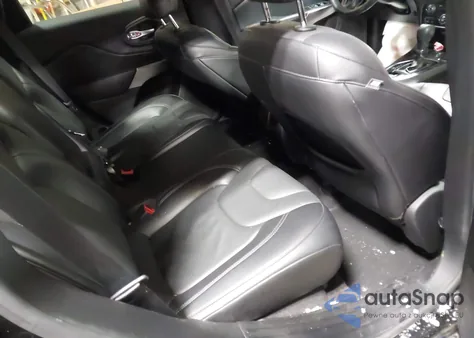 2019 Jeep Cherokee Limited 4X4 from USA, damaged, VIN 1C4PJMDX5KD490862